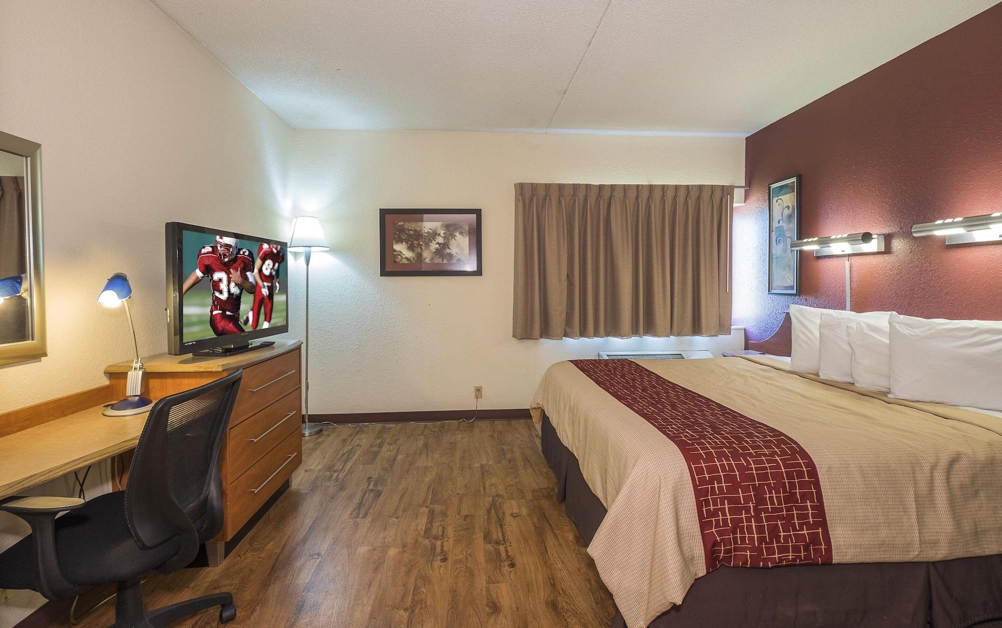 Red Roof Inn & Suites Cleveland - Elyria Eksteriør billede